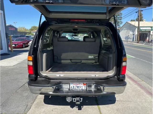 2005 Chevrolet Suburban LS