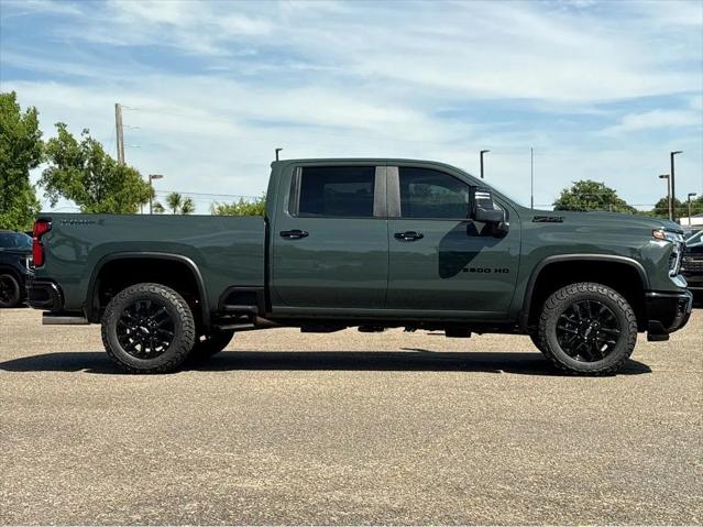 2026 Chevrolet Silverado 3500HD Crew Cab, Standard Bed, LT, 4WD