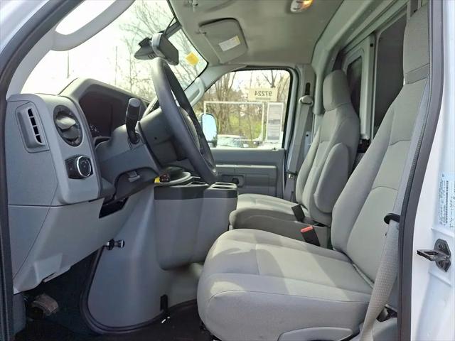 2026 Ford E-350 Cutaway E-Series Cutaway