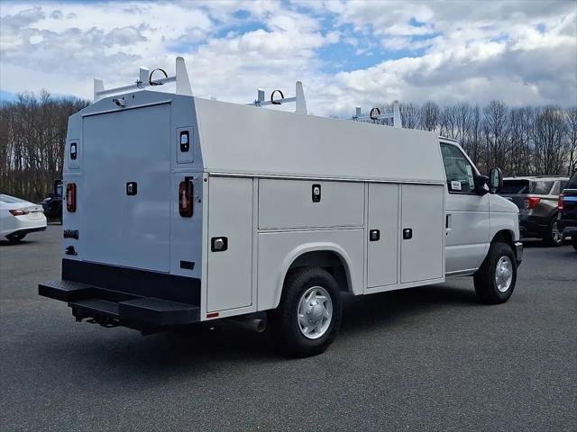 2026 Ford E-350 Cutaway E-Series Cutaway
