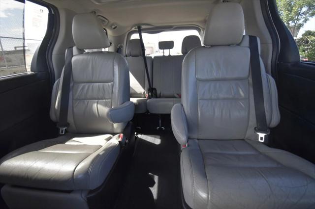 2014 Toyota Sienna Limited V6 7 Passenger