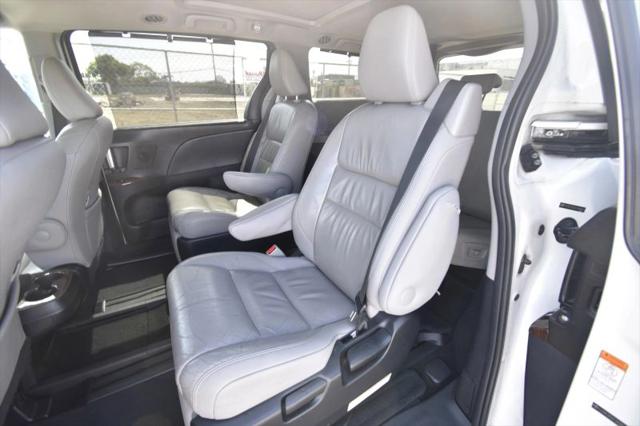 2014 Toyota Sienna Limited V6 7 Passenger