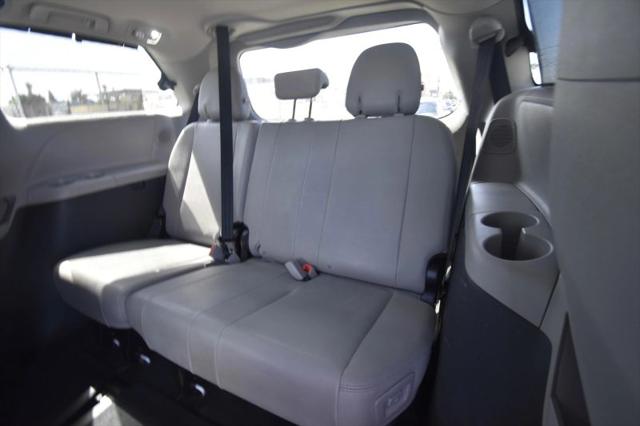 2014 Toyota Sienna Limited V6 7 Passenger