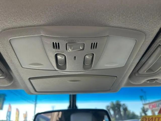 2012 Nissan Quest LE