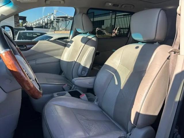 2012 Nissan Quest LE
