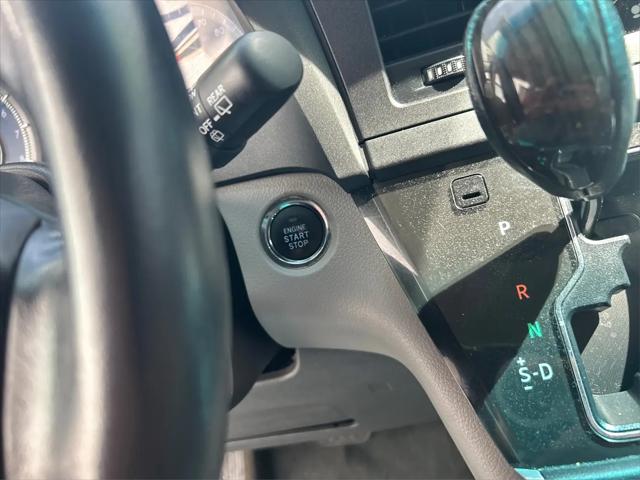2015 Toyota Sienna XLE 8 Passenger