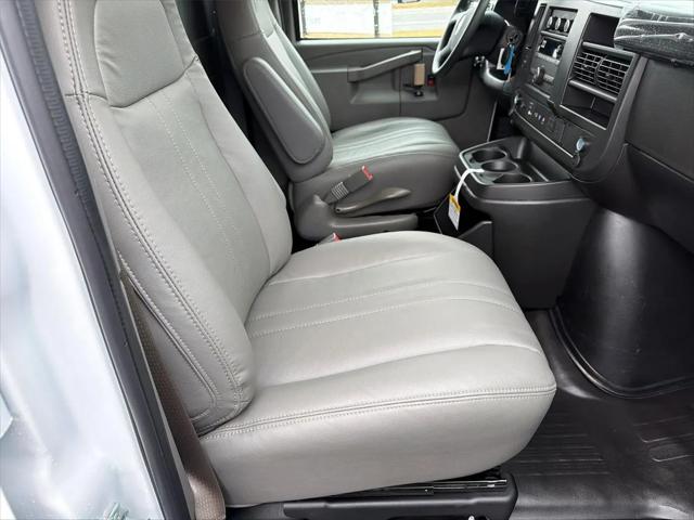 2026 GMC Savana Cargo 2500 Regular Wheelbase, Work Van, RWD