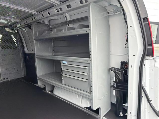 2026 GMC Savana Cargo 2500 Regular Wheelbase, Work Van, RWD