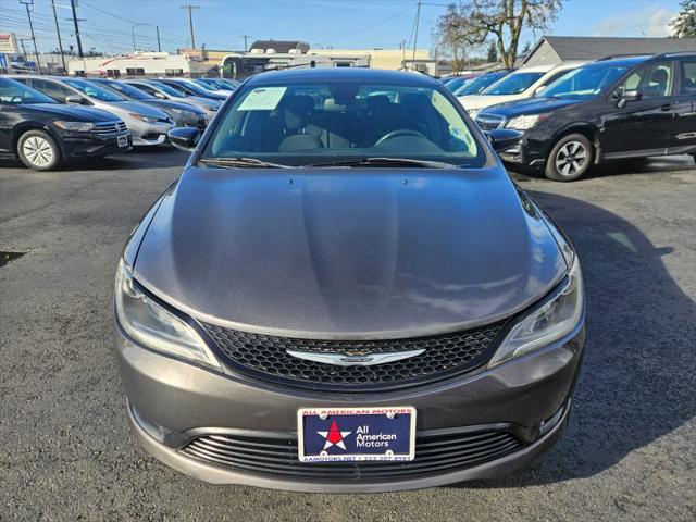 2017 Chrysler 200 Touring