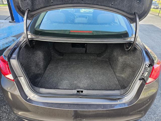 2017 Chrysler 200 Touring