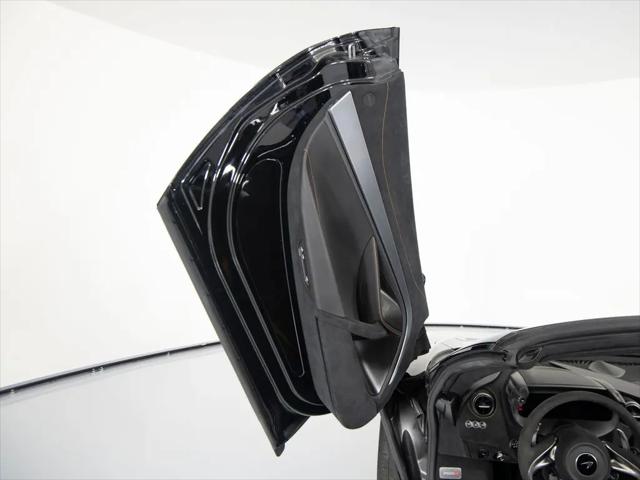 2024 McLaren 750S Spider