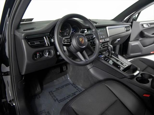 2025 Porsche Macan Macan