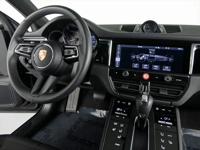 2025 Porsche Macan Macan