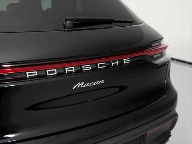 2025 Porsche Macan Macan