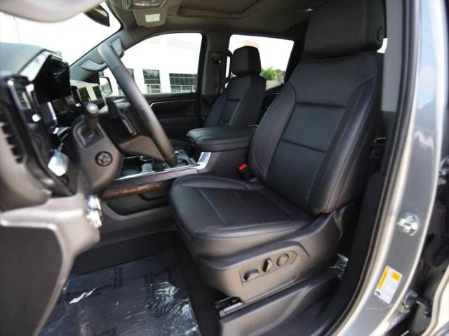 2025 GMC Sierra 1500 4WD Crew Cab Short Box SLT