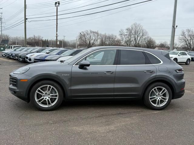 2025 Porsche Cayenne E-Hybrid E