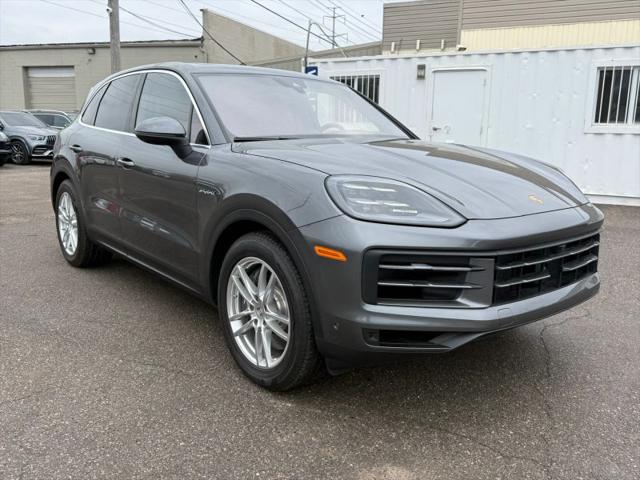 2025 Porsche Cayenne E-Hybrid E