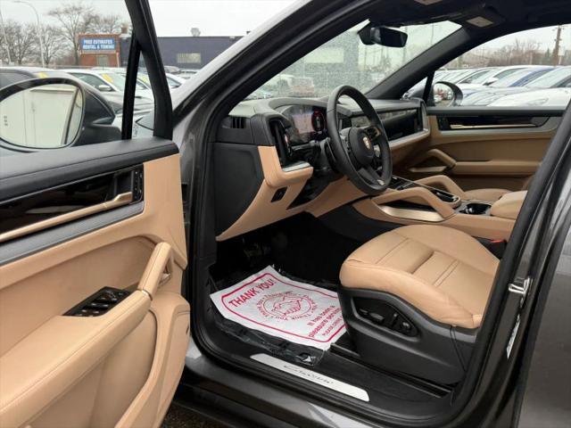 2025 Porsche Cayenne E-Hybrid E