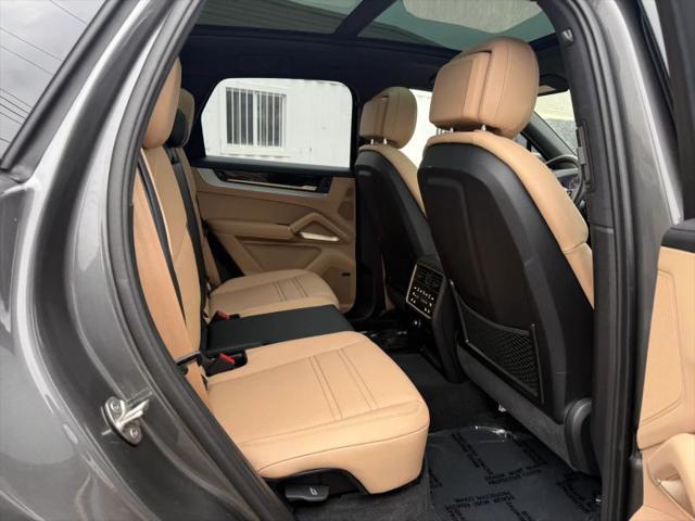 2025 Porsche Cayenne E-Hybrid E