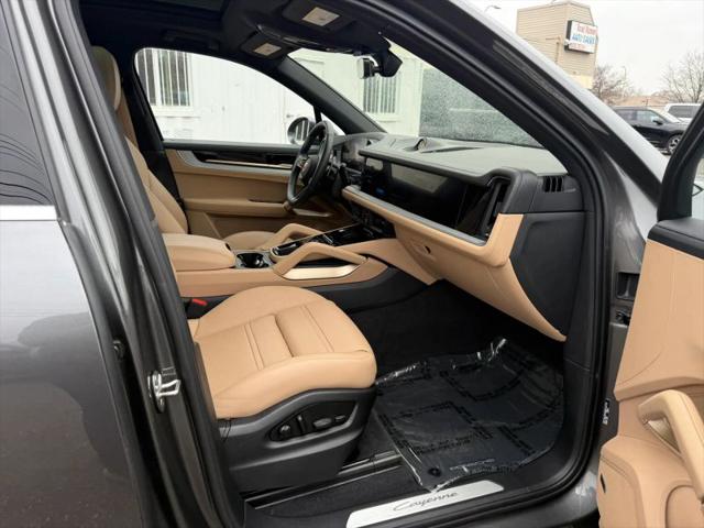 2025 Porsche Cayenne E-Hybrid E