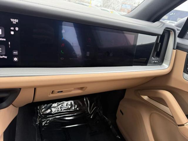 2025 Porsche Cayenne E-Hybrid E