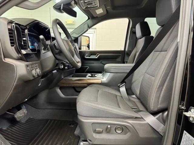 2026 Chevrolet Silverado 3500HD Crew Cab, Standard Bed, LT, 4WD