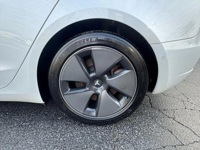 2021 Tesla Model 3 Standard Range Plus Rear-Wheel Drive