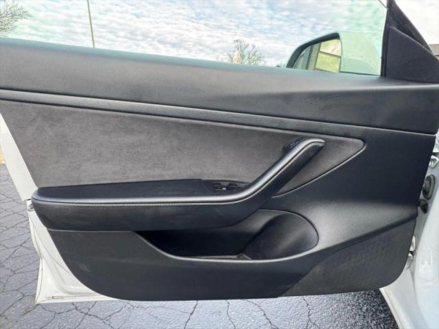 2021 Tesla Model 3 Standard Range Plus Rear-Wheel Drive