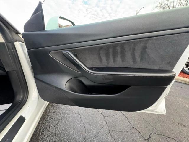 2021 Tesla Model 3 Standard Range Plus Rear-Wheel Drive