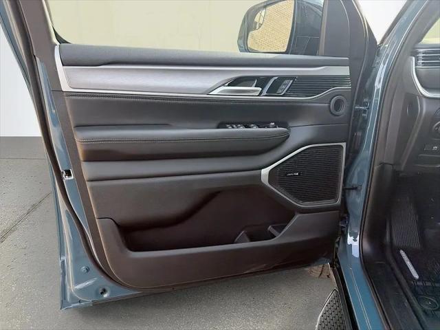 2026 Jeep Grand Wagoneer Upland