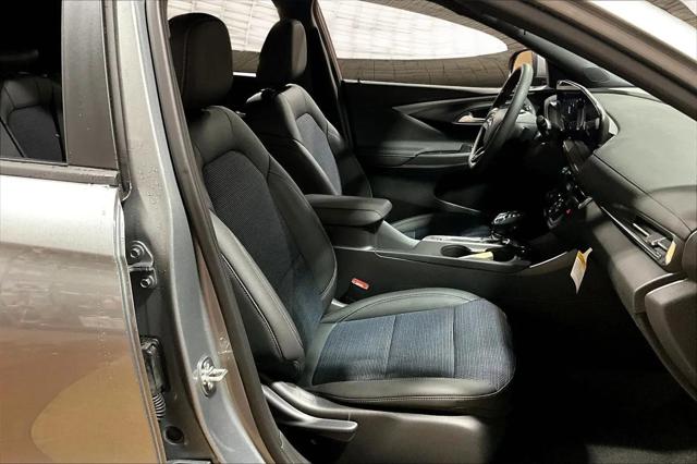 2026 Buick NV Preferred FWD