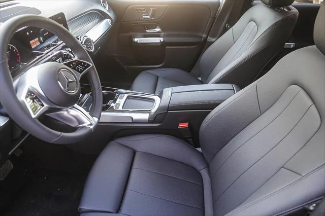 2026 Mercedes-Benz GLB 4MATIC