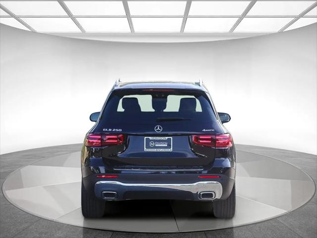 2026 Mercedes-Benz GLB 4MATIC