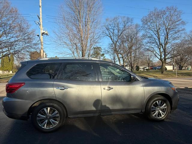 2020 Nissan Pathfinder S 4WD