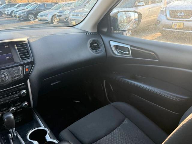 2020 Nissan Pathfinder S 4WD