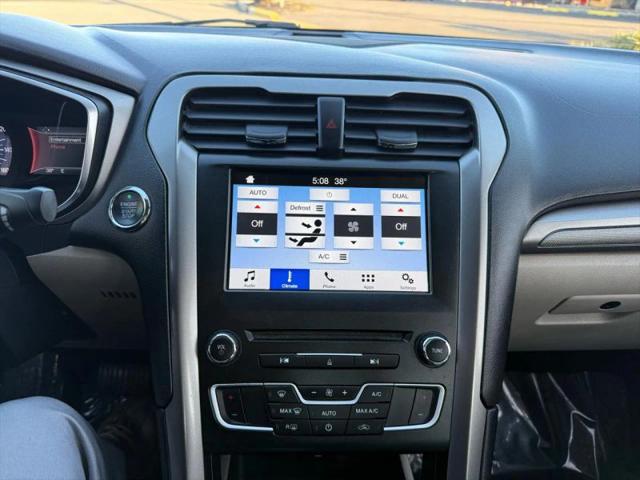 2017 Ford Fusion SE