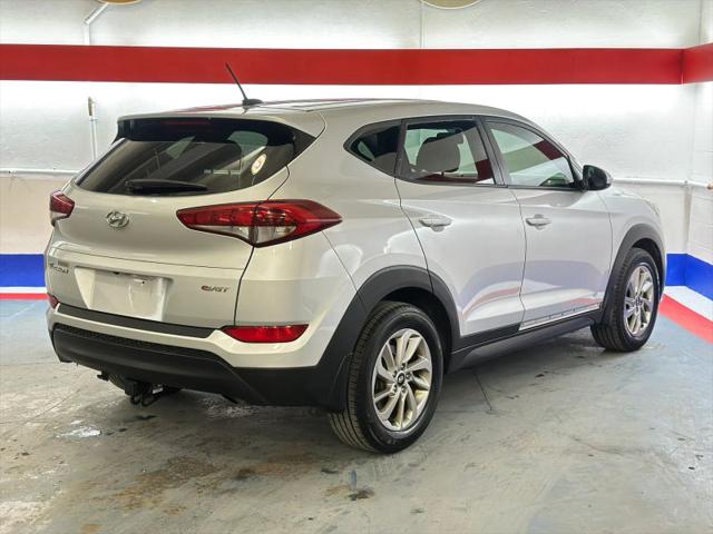 2016 Hyundai Tucson SE