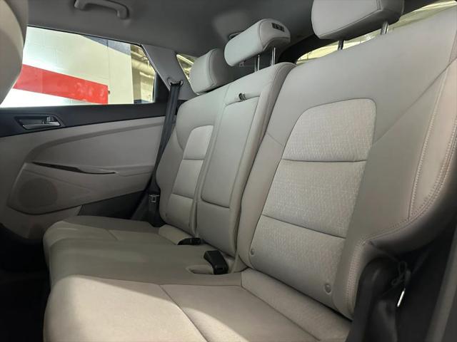2016 Hyundai Tucson SE