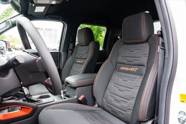 2026 Nissan Frontier Crew Cab PRO-4X 4x4