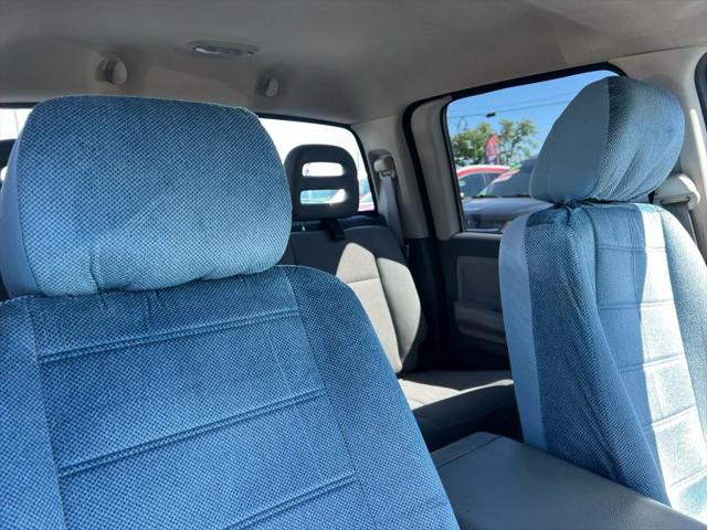 2005 Dodge Dakota ST