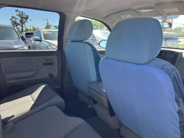 2005 Dodge Dakota ST