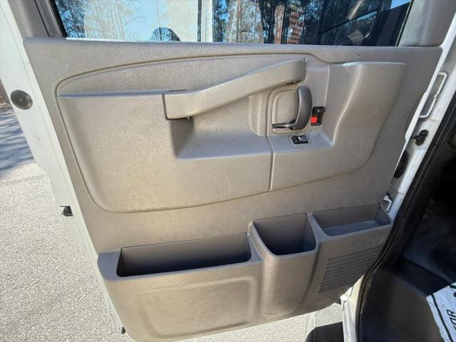 2017 GMC Savana 2500 Work Van