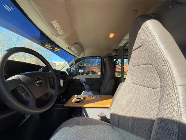 2017 GMC Savana 2500 Work Van