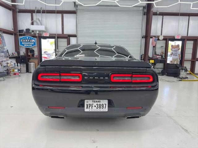 2016 Dodge Challenger SXT Plus