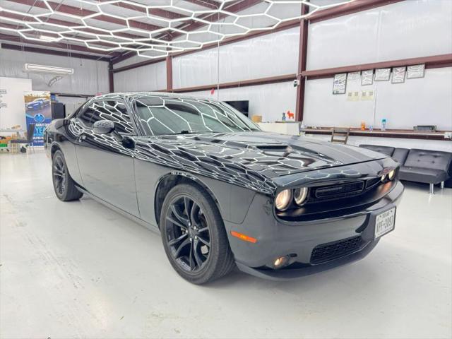 2016 Dodge Challenger SXT Plus