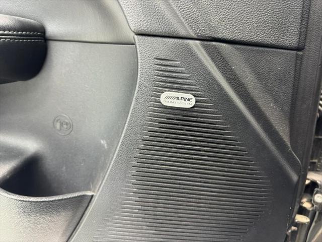 2016 Dodge Challenger SXT Plus