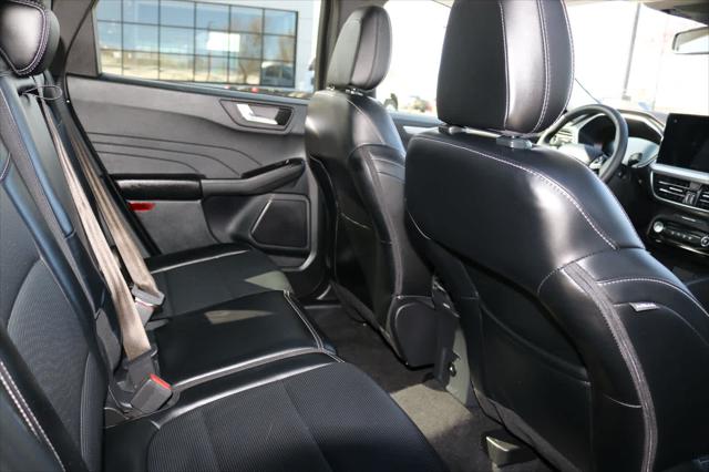 2025 Ford Escape Platinum