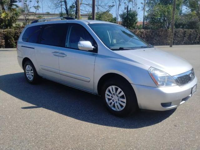 2012 Kia Sedona LX