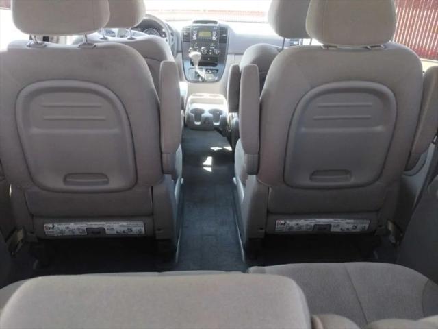2012 Kia Sedona LX