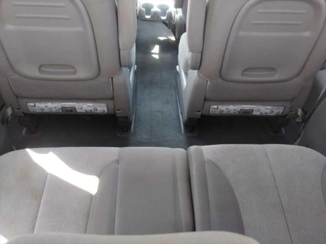 2012 Kia Sedona LX